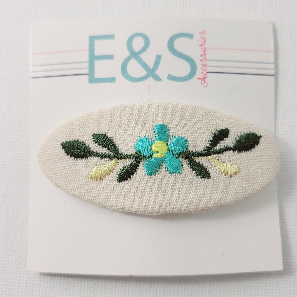 Embroidered barrette - Picture 2 of 3